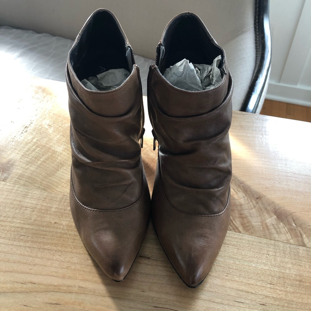 ALDO. size 40